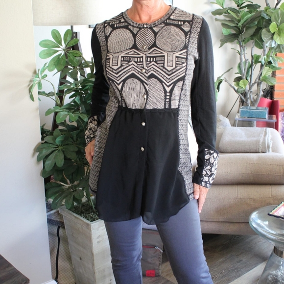 Italian Merino Geometric Design Wool Sweater - Picture 2 of 6